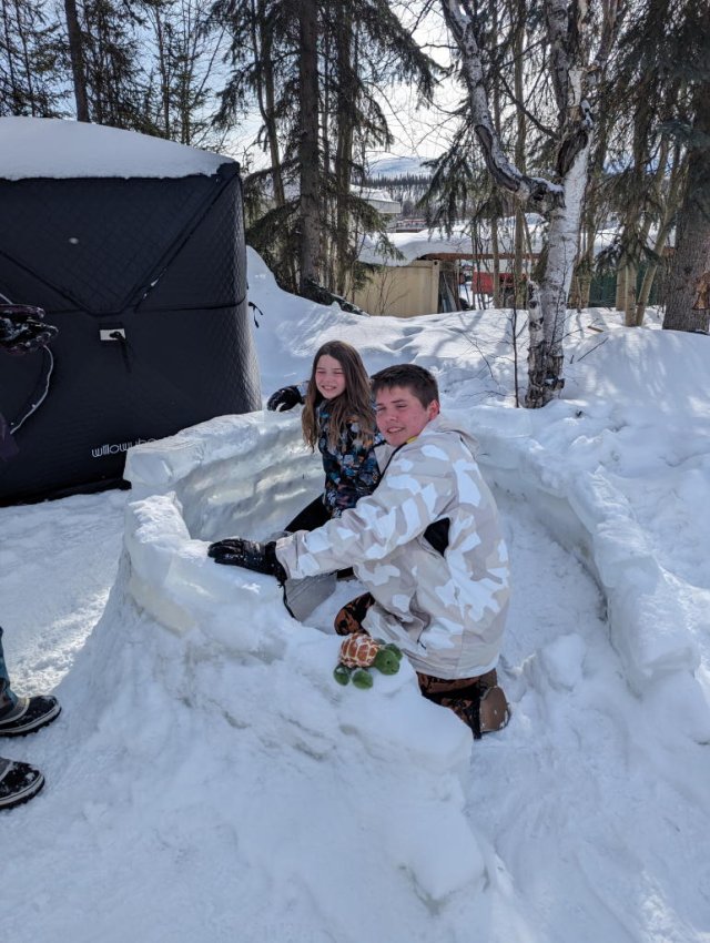 Building an igloo