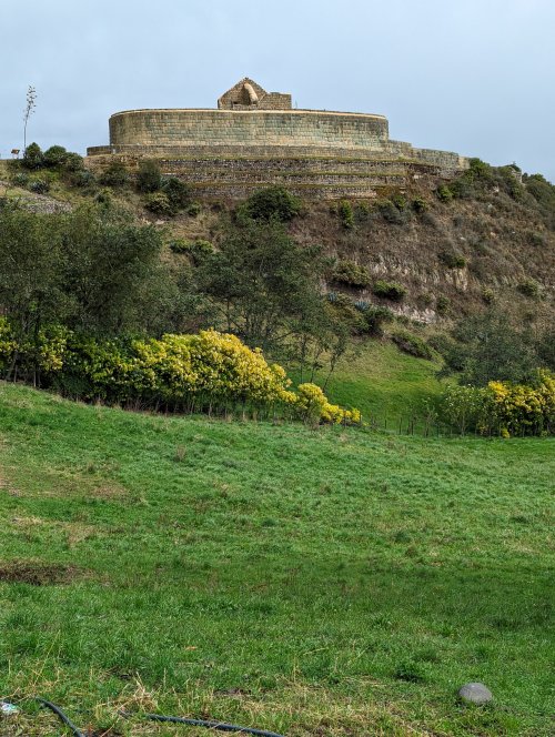 Ingaperca from below