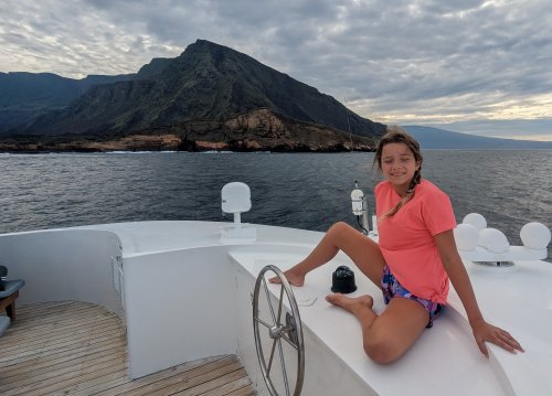 Posing on the deck before panga rida